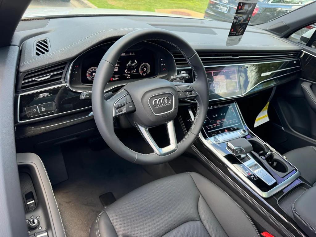 new 2025 Audi Q7 car, priced at $73,450