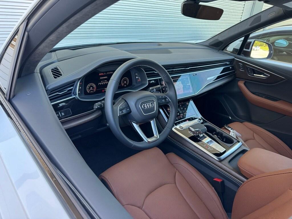 new 2025 Audi Q7 car, priced at $81,175