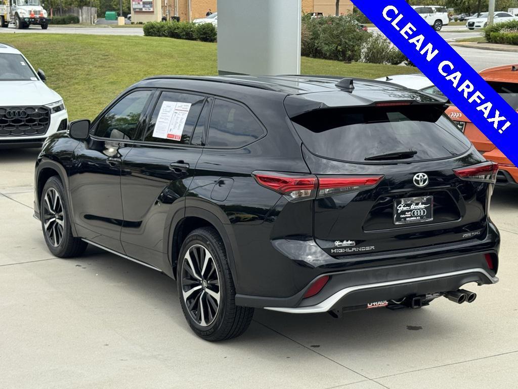 used 2021 Toyota Highlander car, priced at $34,998