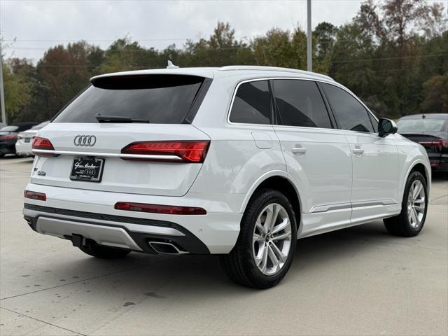 new 2025 Audi Q7 car, priced at $71,650