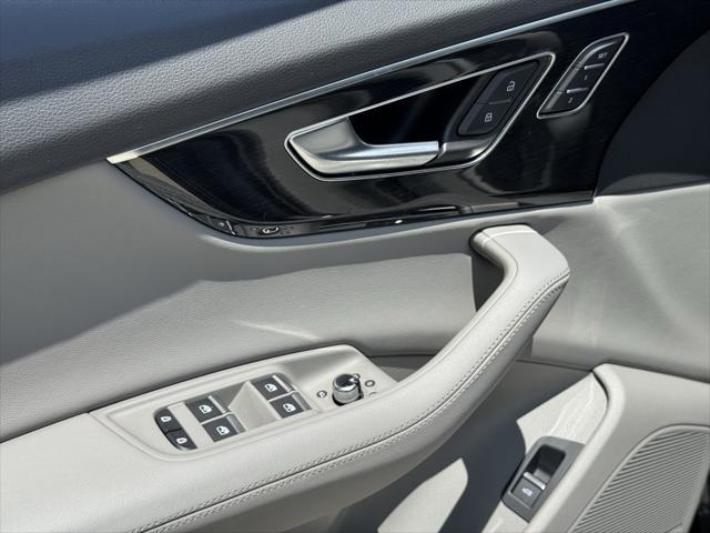 used 2024 Audi Q7 car, priced at $49,426