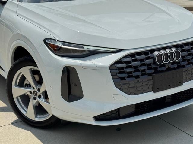 new 2025 Audi Q5 car, priced at $61,185
