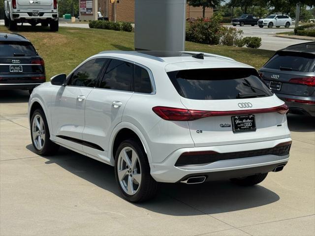 new 2025 Audi Q5 car, priced at $61,185