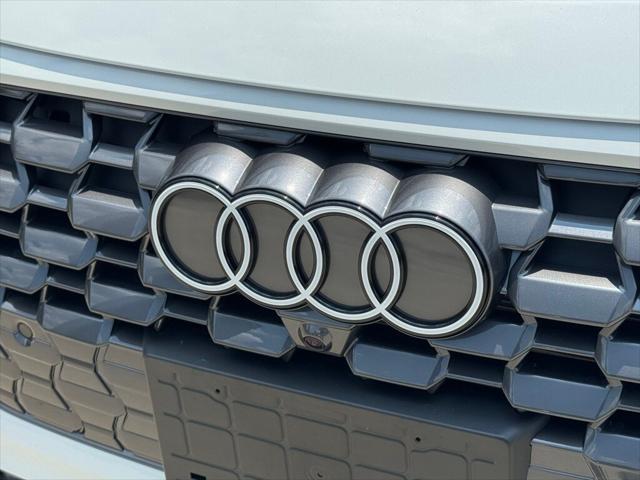 new 2025 Audi Q5 car, priced at $61,185