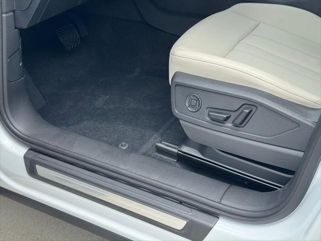 new 2025 Audi Q5 car, priced at $60,350
