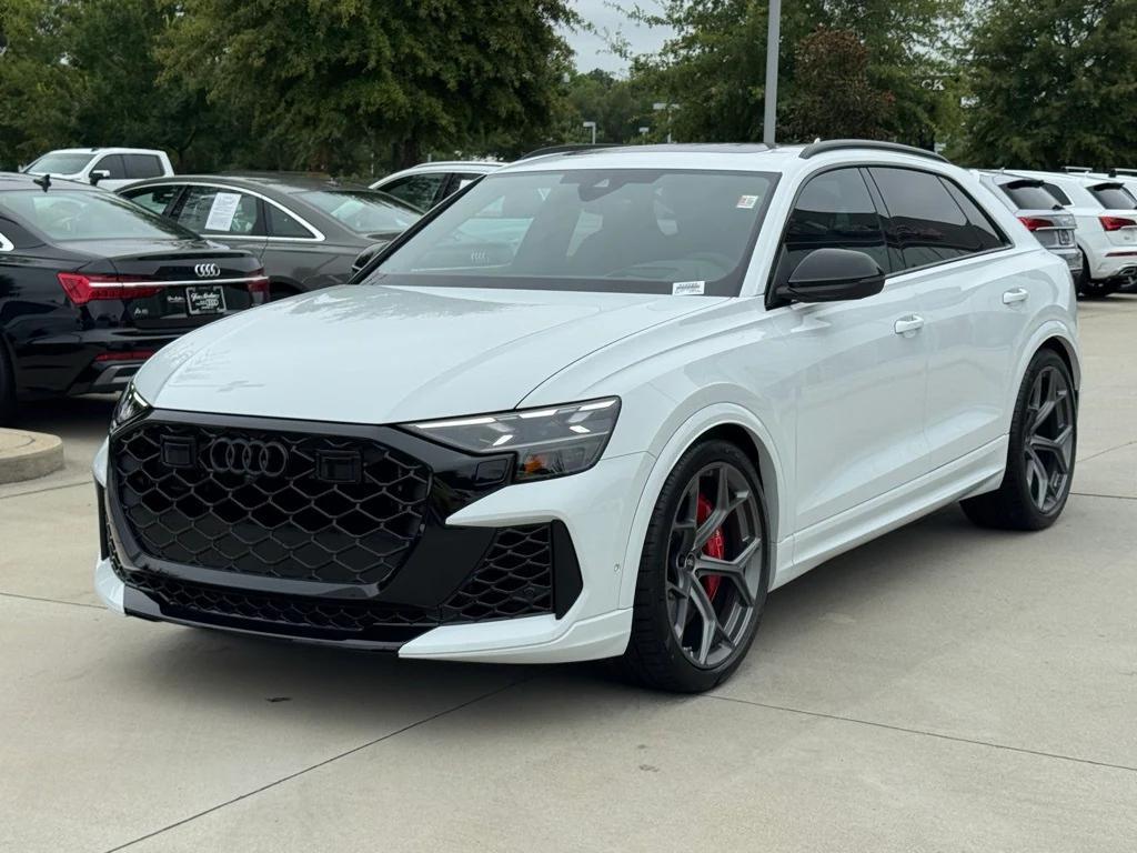 new 2025 Audi RS Q8 car, priced at $149,300