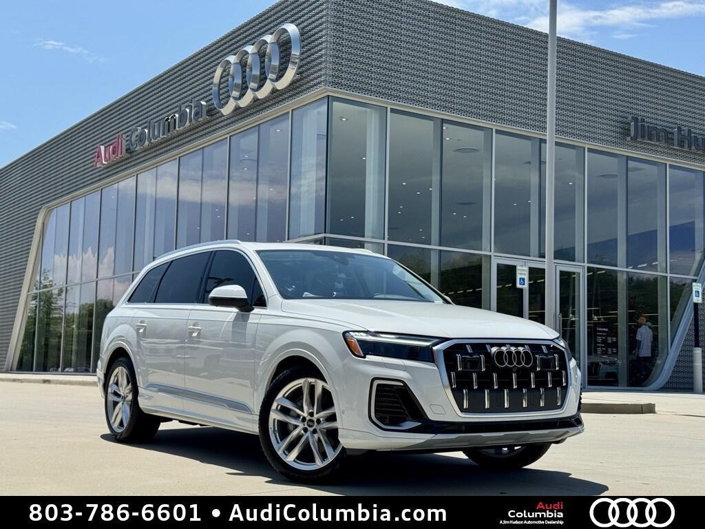new 2025 Audi Q7 car, priced at $69,955