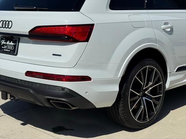 new 2025 Audi Q7 car, priced at $77,750