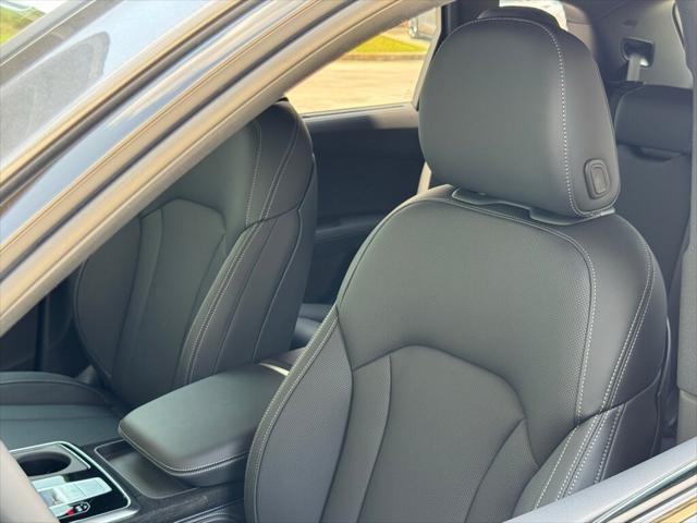 new 2025 Audi Q7 car, priced at $78,380