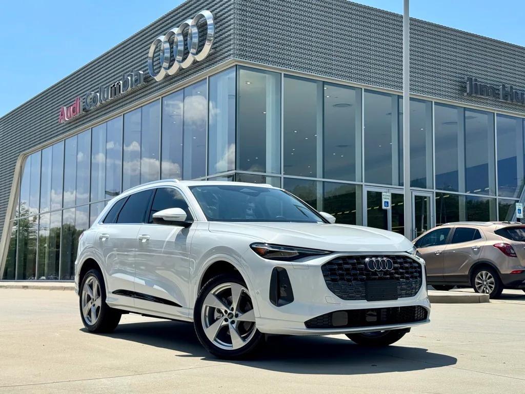 new 2025 Audi Q5 car, priced at $58,935
