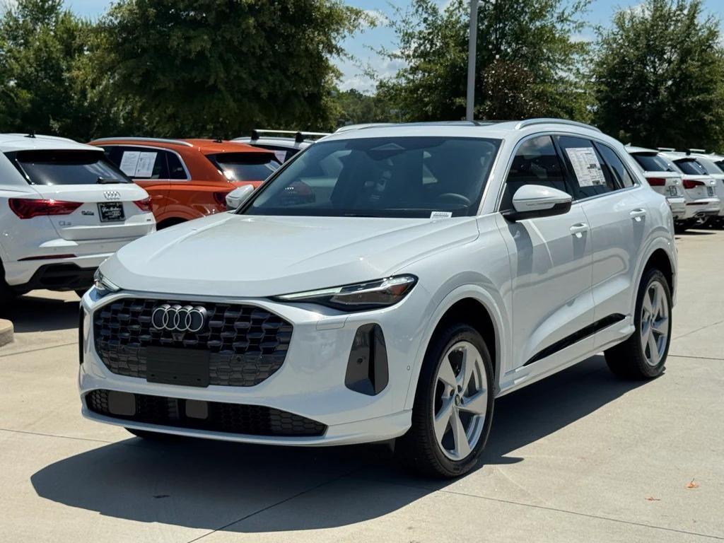 new 2025 Audi Q5 car, priced at $58,935