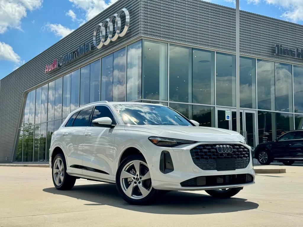 new 2025 Audi Q5 car, priced at $58,738