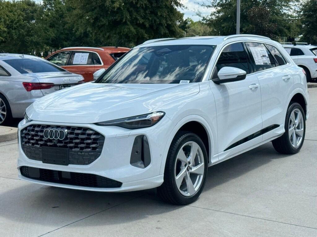 new 2025 Audi Q5 car, priced at $58,738