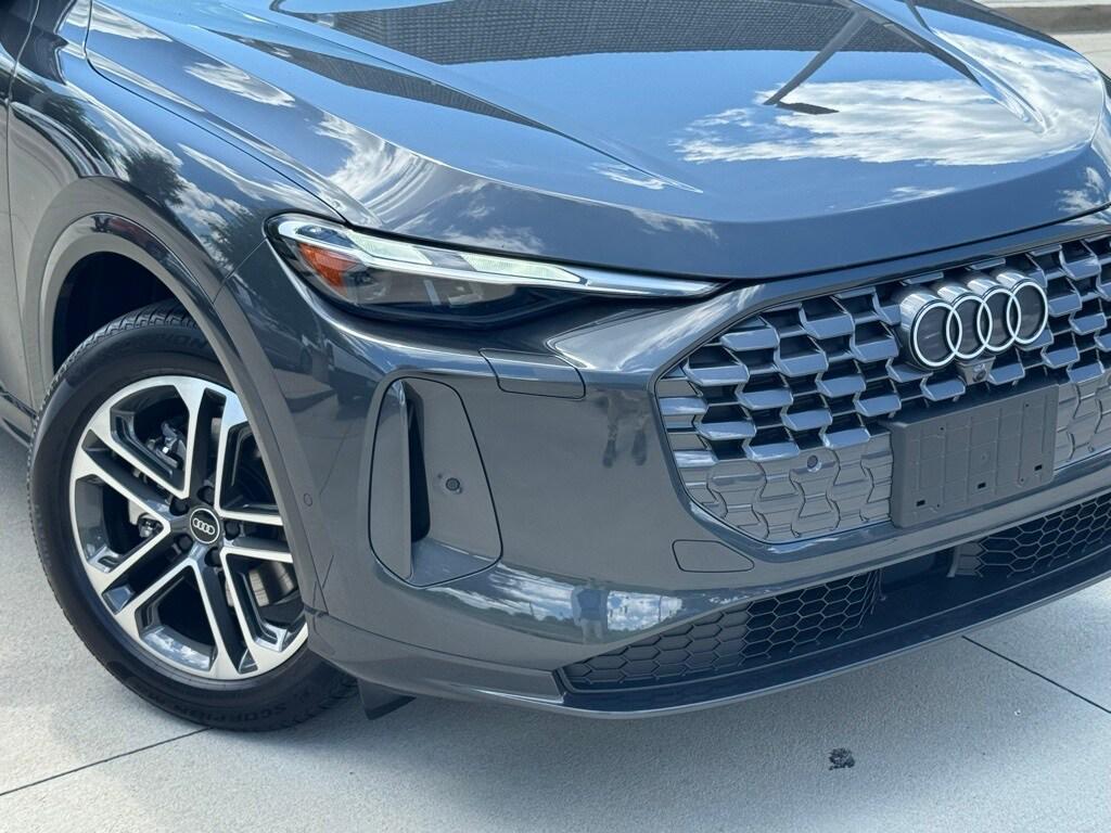 new 2025 Audi Q5 car, priced at $55,464
