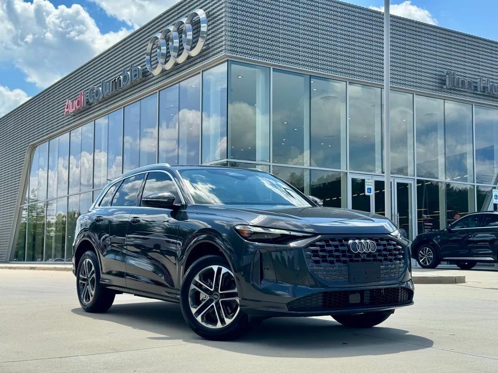 new 2025 Audi Q5 car, priced at $55,464
