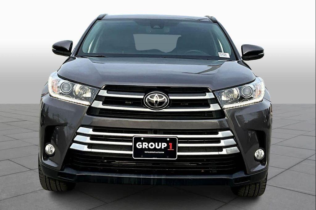 used 2018 Toyota Highlander car, priced at $21,500