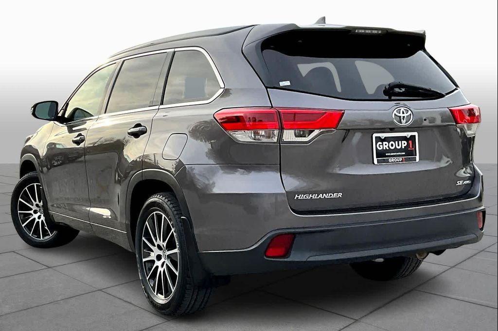 used 2018 Toyota Highlander car, priced at $21,500