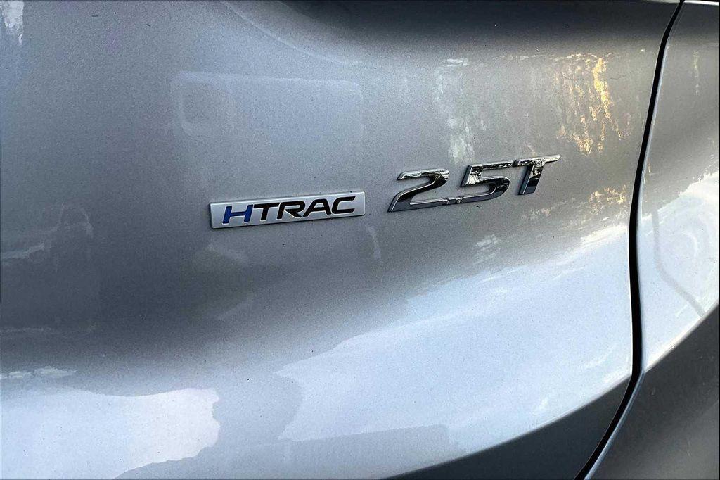 used 2022 Hyundai Santa Fe car, priced at $26,000