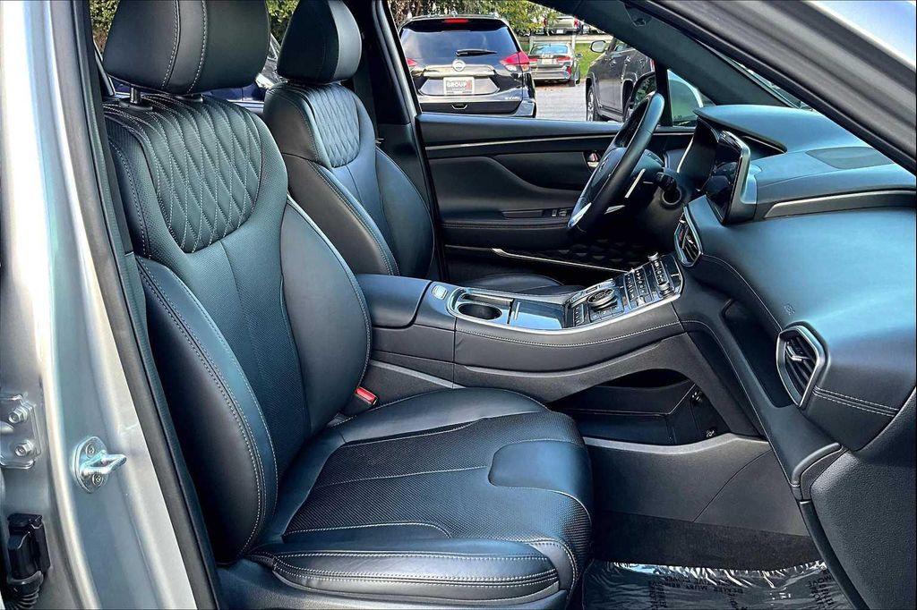used 2022 Hyundai Santa Fe car, priced at $26,000