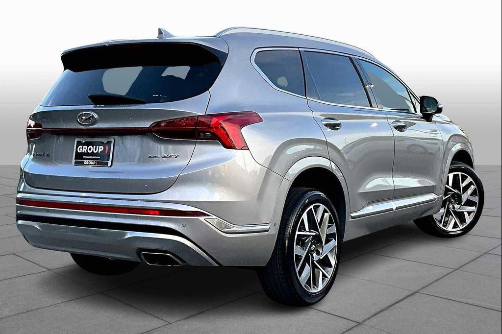 used 2022 Hyundai Santa Fe car, priced at $26,000