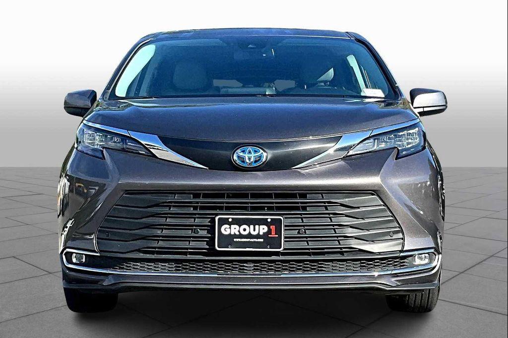 used 2024 Toyota Sienna car, priced at $38,000