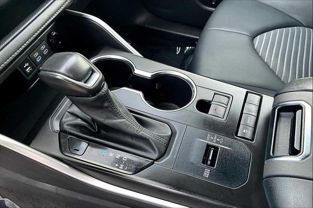 used 2022 Toyota Highlander car, priced at $32,500