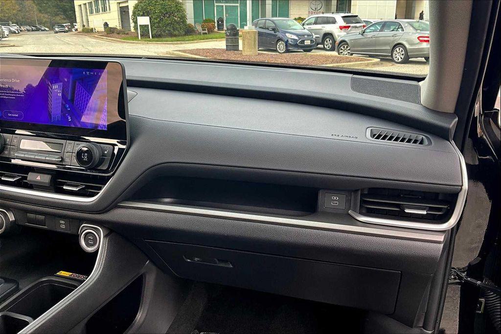 used 2025 Toyota Grand Highlander Hybrid car, priced at $46,500