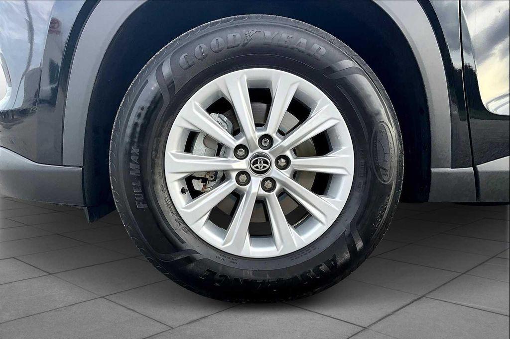 used 2025 Toyota Grand Highlander Hybrid car, priced at $46,500