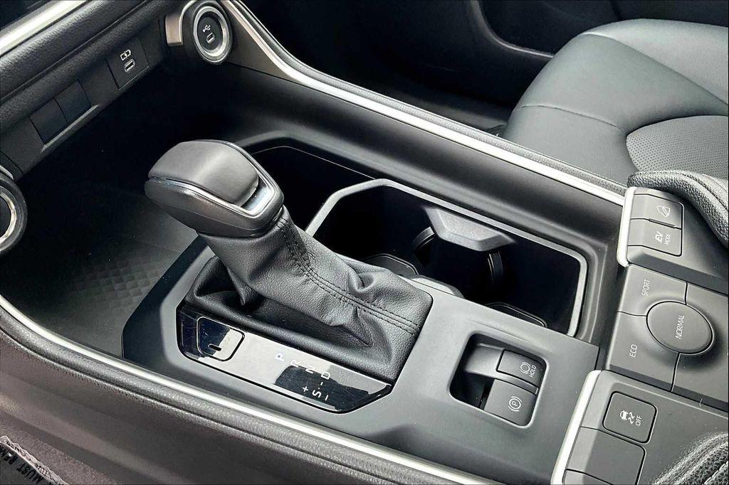 used 2025 Toyota Grand Highlander Hybrid car, priced at $46,500