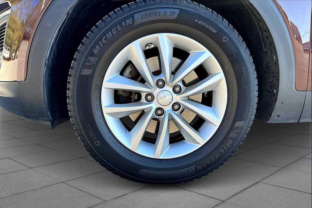 used 2017 Kia Sorento car, priced at $10,000