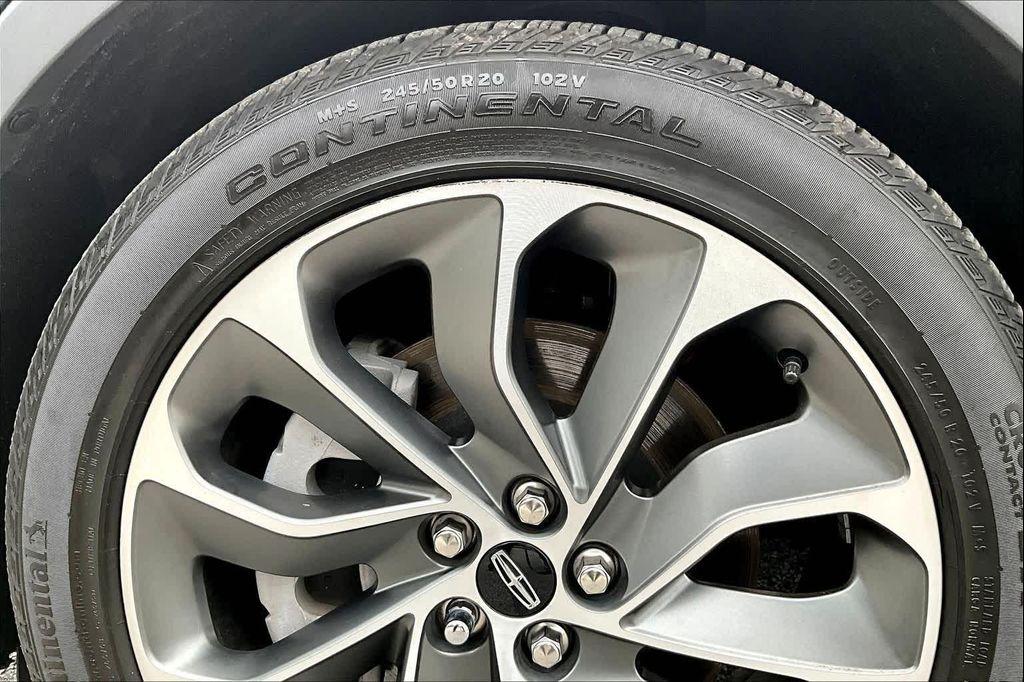 used 2023 Lincoln Nautilus car, priced at $37,500