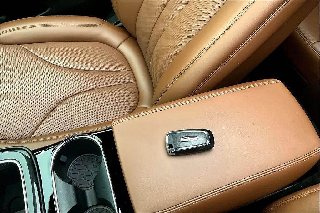 used 2023 Lincoln Nautilus car, priced at $37,500