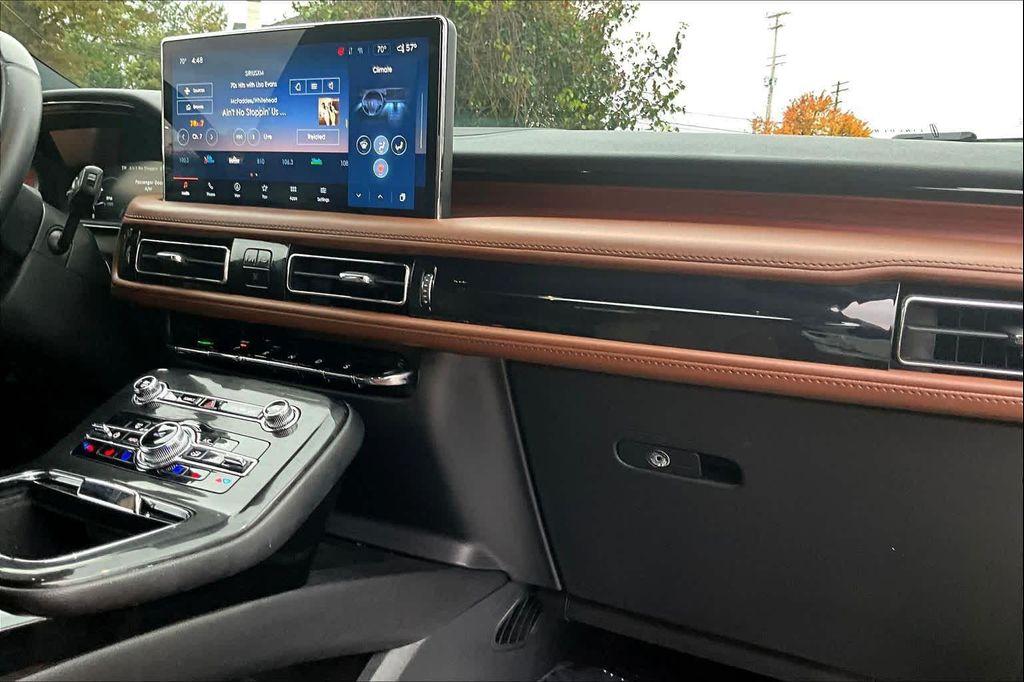 used 2023 Lincoln Nautilus car, priced at $37,500