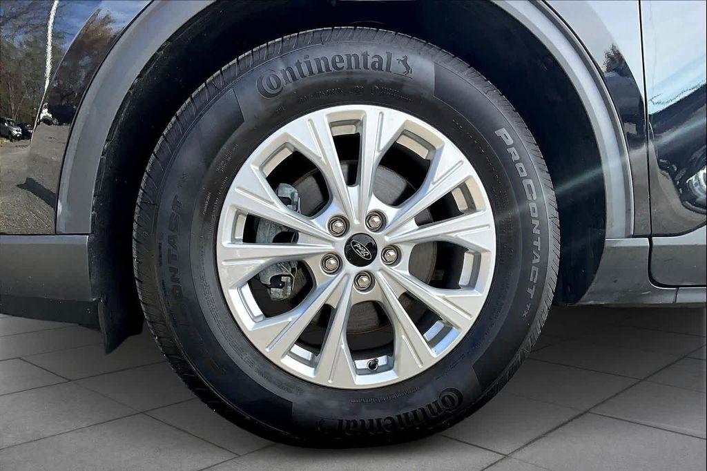 used 2023 Ford Escape car, priced at $23,500