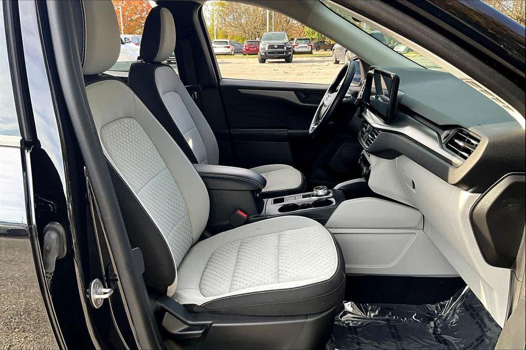 used 2023 Ford Escape car, priced at $23,500