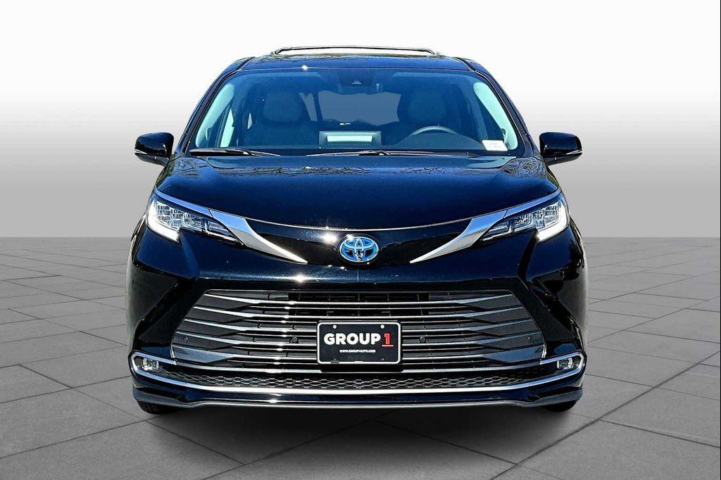 used 2024 Toyota Sienna car, priced at $43,000