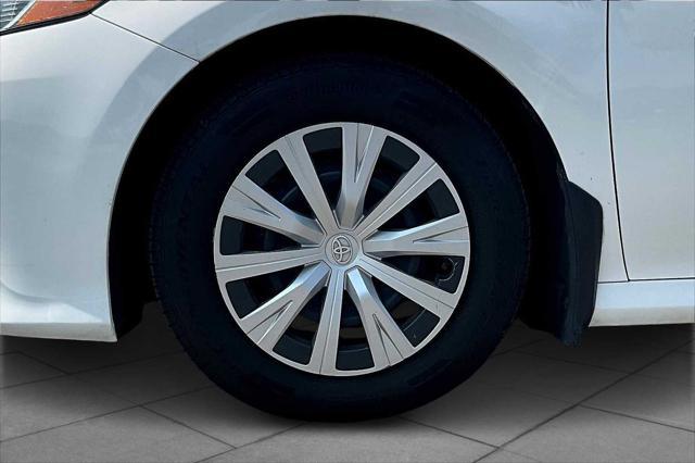 used 2018 Toyota Camry Hybrid car, priced at $18,600