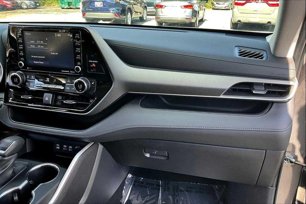 used 2022 Toyota Highlander car, priced at $38,000