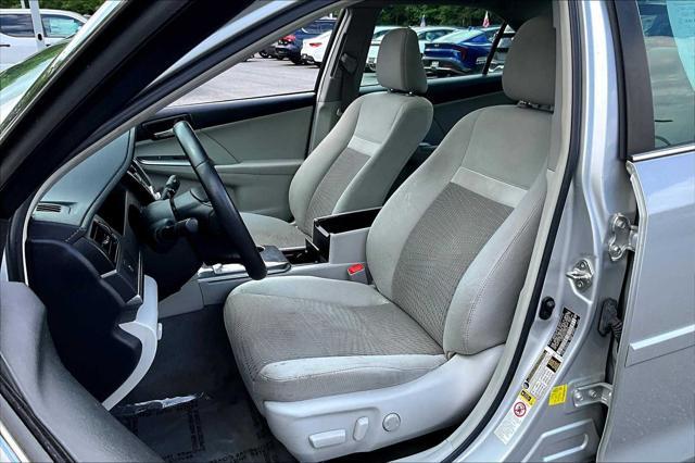 used 2014 Toyota Camry Hybrid car, priced at $14,500