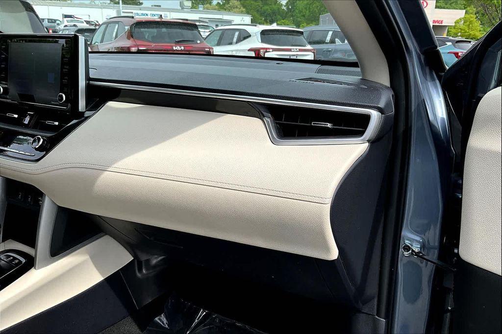 used 2022 Toyota Corolla Cross car, priced at $24,500