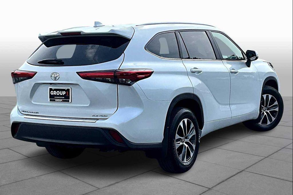 used 2023 Toyota Highlander car, priced at $36,531