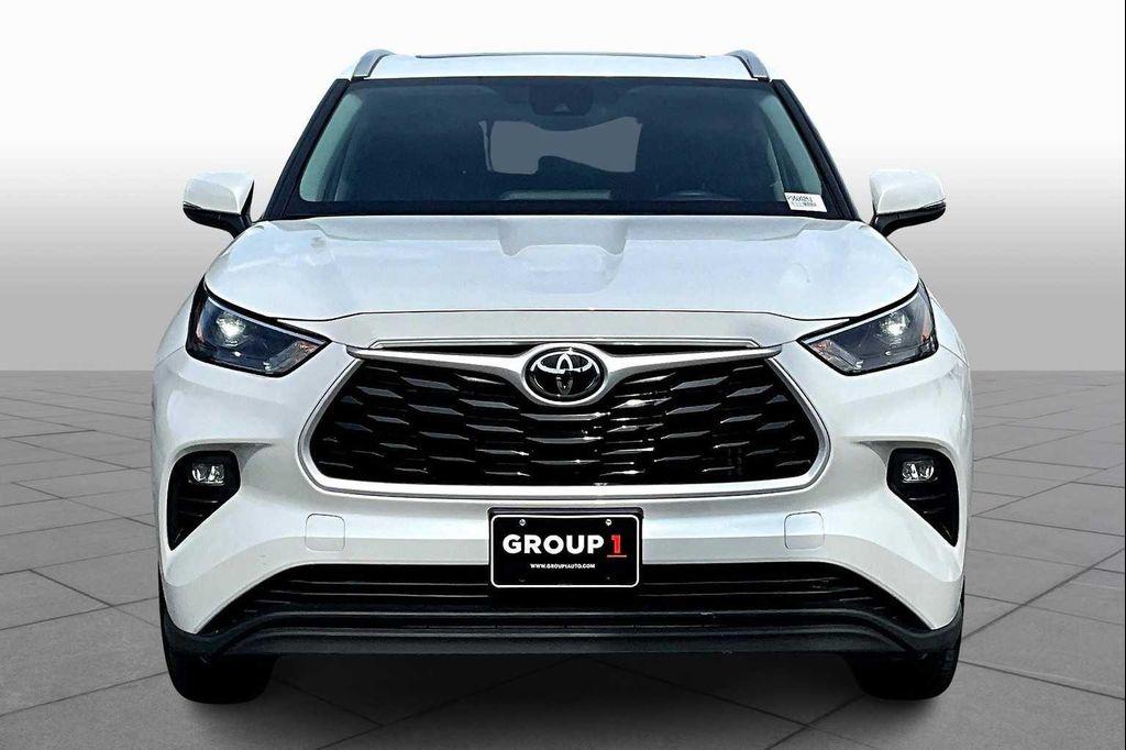 used 2023 Toyota Highlander car, priced at $36,531