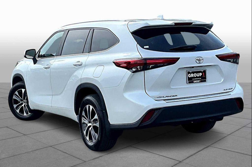 used 2023 Toyota Highlander car, priced at $36,531