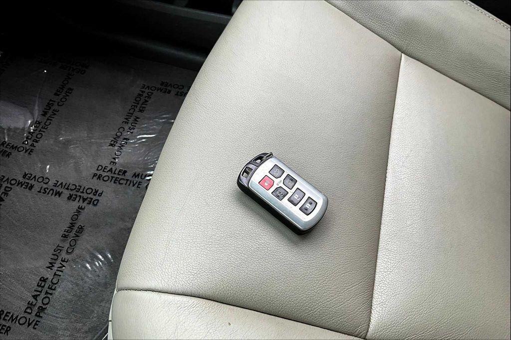 used 2020 Toyota Sienna car, priced at $27,500