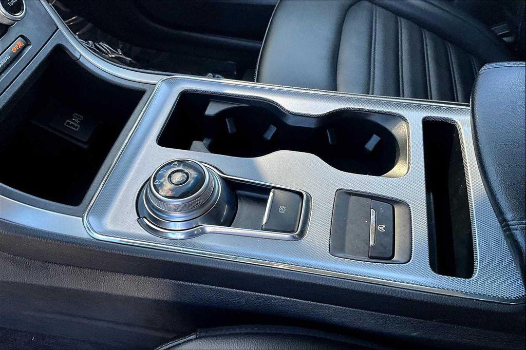 used 2021 Ford Edge car, priced at $17,000