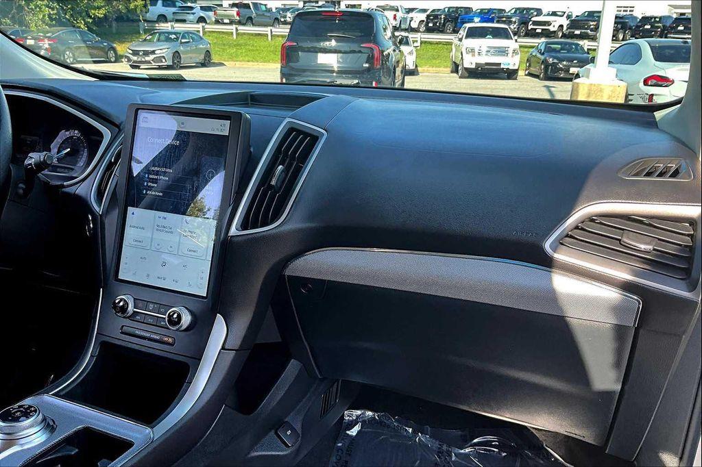 used 2021 Ford Edge car, priced at $17,000