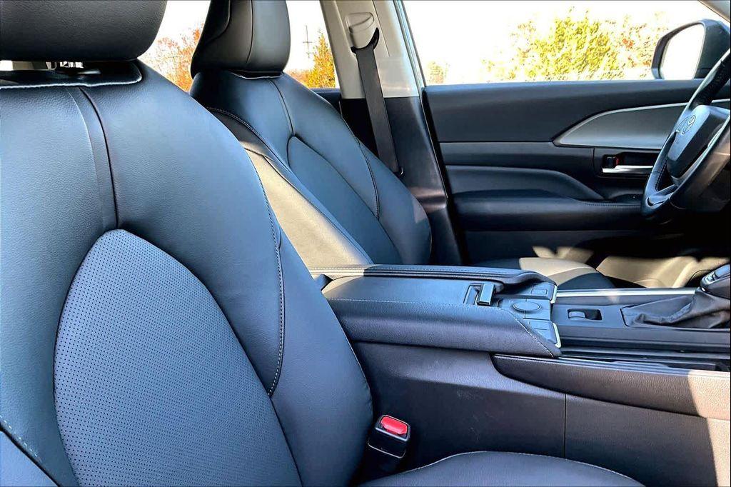 used 2024 Toyota Grand Highlander car, priced at $42,500