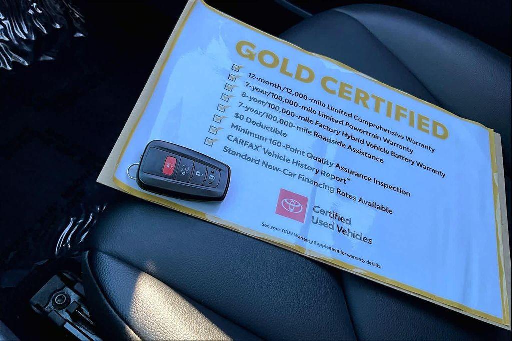 used 2022 Toyota Highlander car, priced at $31,500