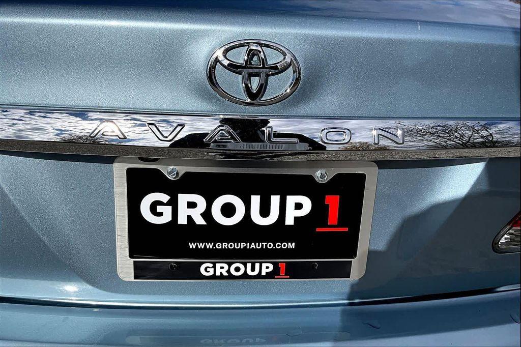 new 2011 Toyota Avalon car