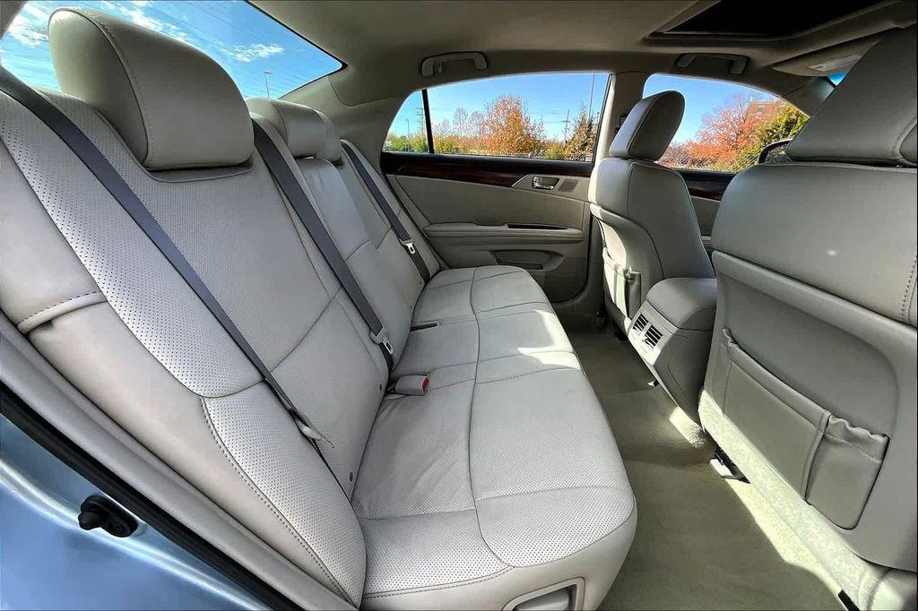 new 2011 Toyota Avalon car